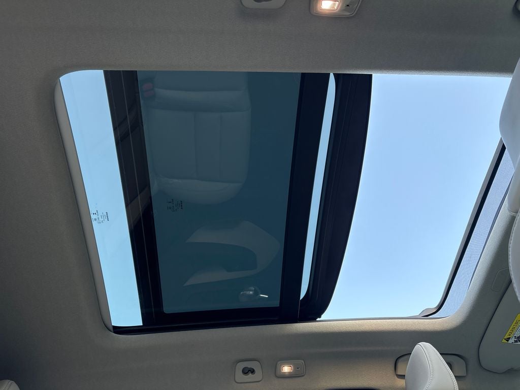 2026 Volvo XC40 B5 Ultra