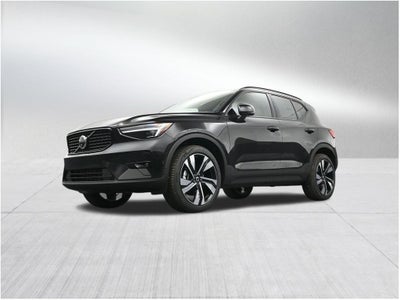 2026 Volvo XC40 B5 Ultra