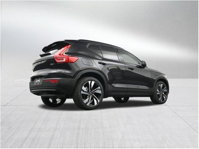 2026 Volvo XC40 B5 Ultra