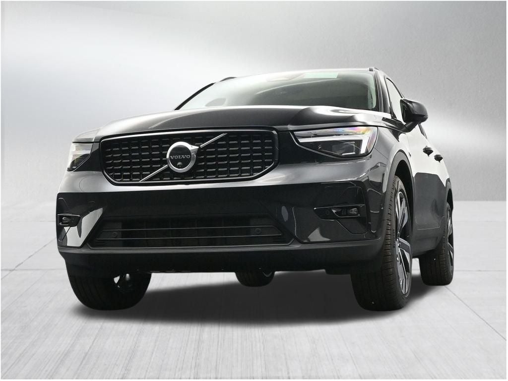 2026 Volvo XC40 B5 Ultra
