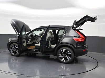 2026 Volvo XC40 B5 Ultra