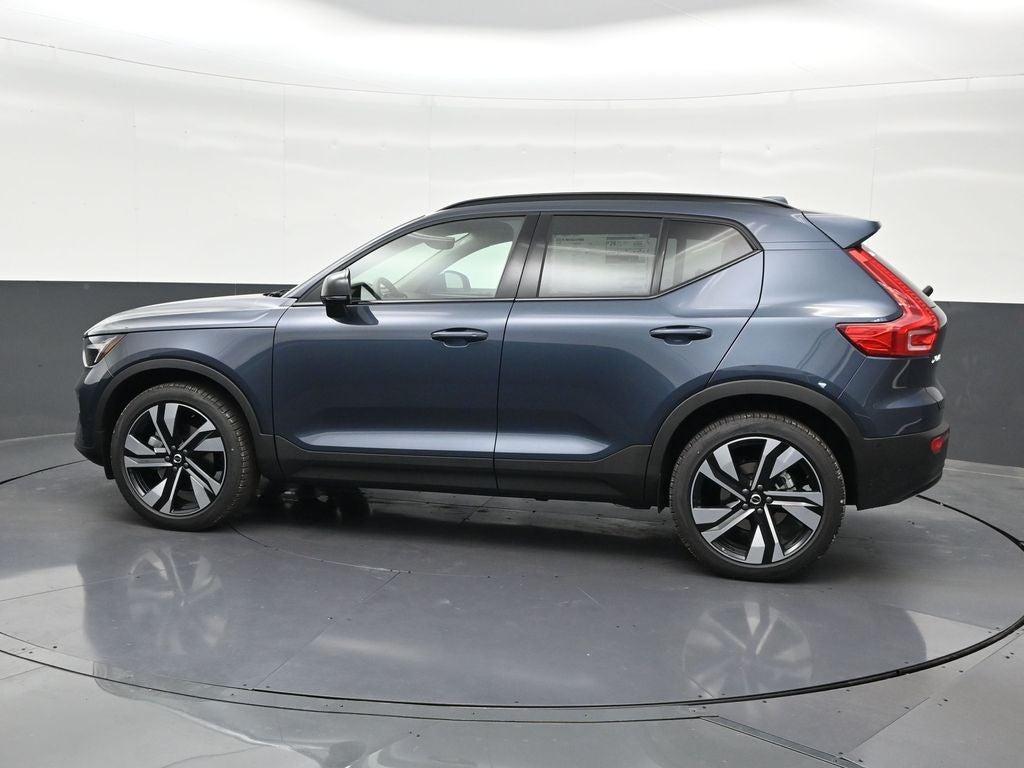 2026 Volvo XC40 B5 Ultra
