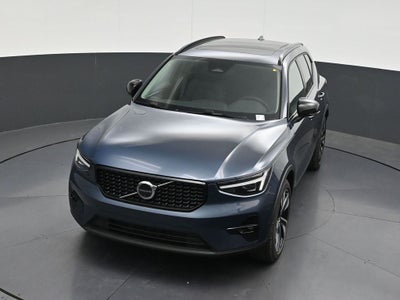 2026 Volvo XC40 B5 Ultra