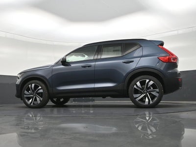 2026 Volvo XC40 B5 Ultra