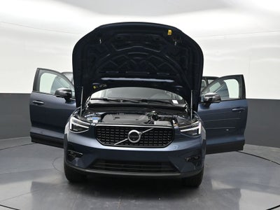 2026 Volvo XC40 B5 Ultra