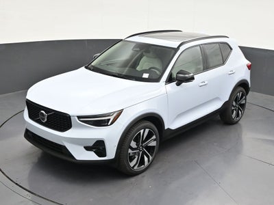 2026 Volvo XC40 B5 Ultra