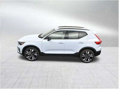 2026 Volvo XC40 B5 Ultra
