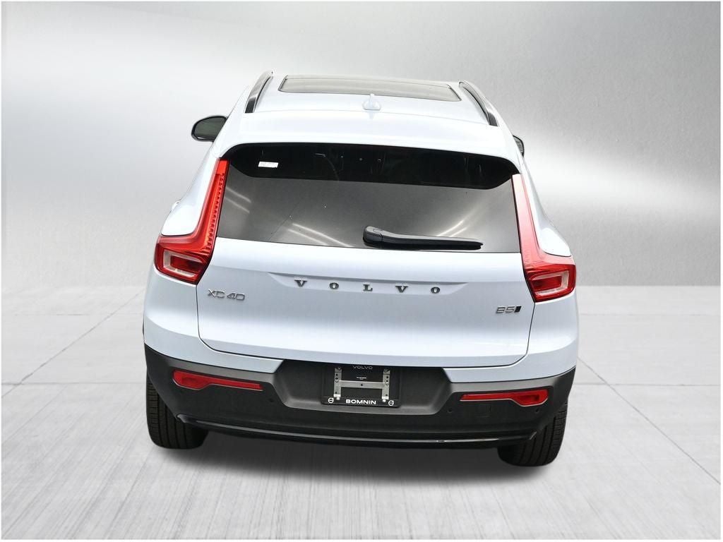 2026 Volvo XC40 B5 Ultra