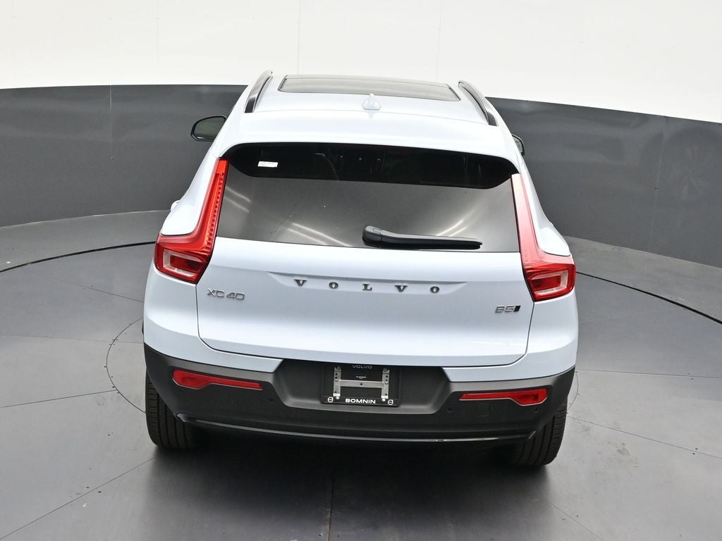 2026 Volvo XC40 B5 Ultra