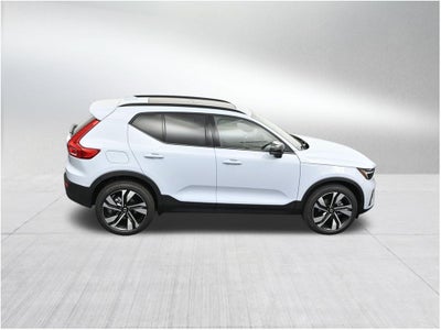 2026 Volvo XC40 B5 Ultra