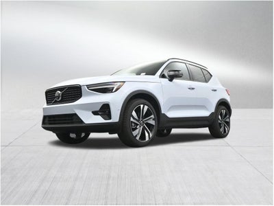 2026 Volvo XC40 B5 Ultra
