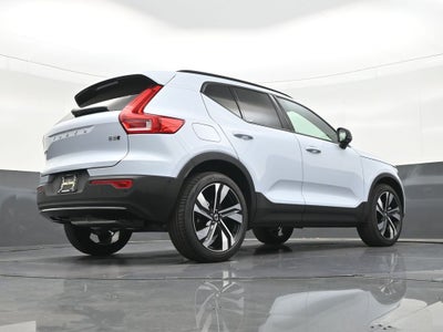 2026 Volvo XC40 B5 Ultra