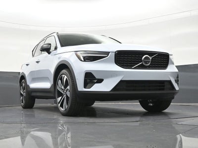 2026 Volvo XC40 B5 Ultra