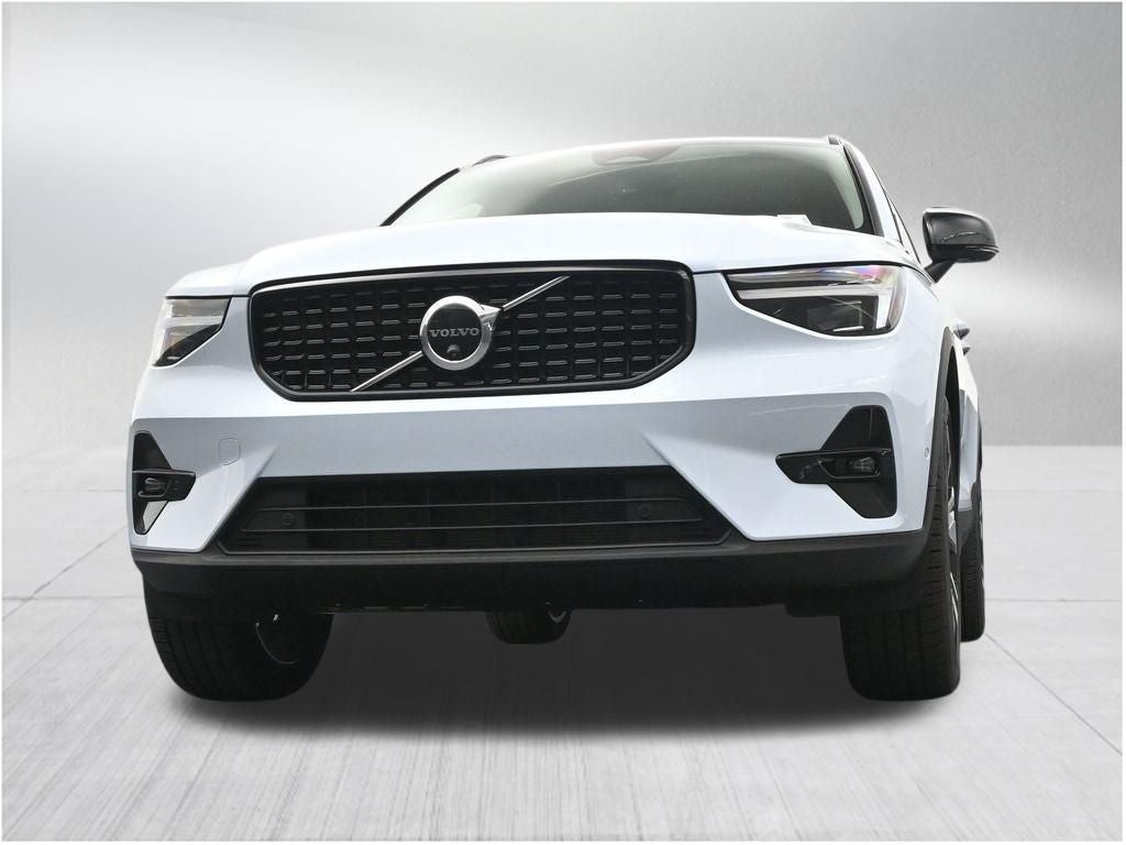 2026 Volvo XC40 B5 Ultra