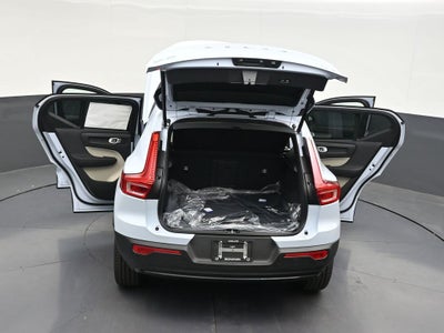 2026 Volvo XC40 B5 Ultra