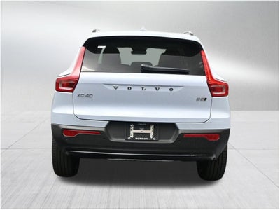 2026 Volvo XC40 B5 Ultra