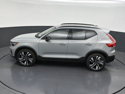 2026 Volvo XC40 B5 Ultra