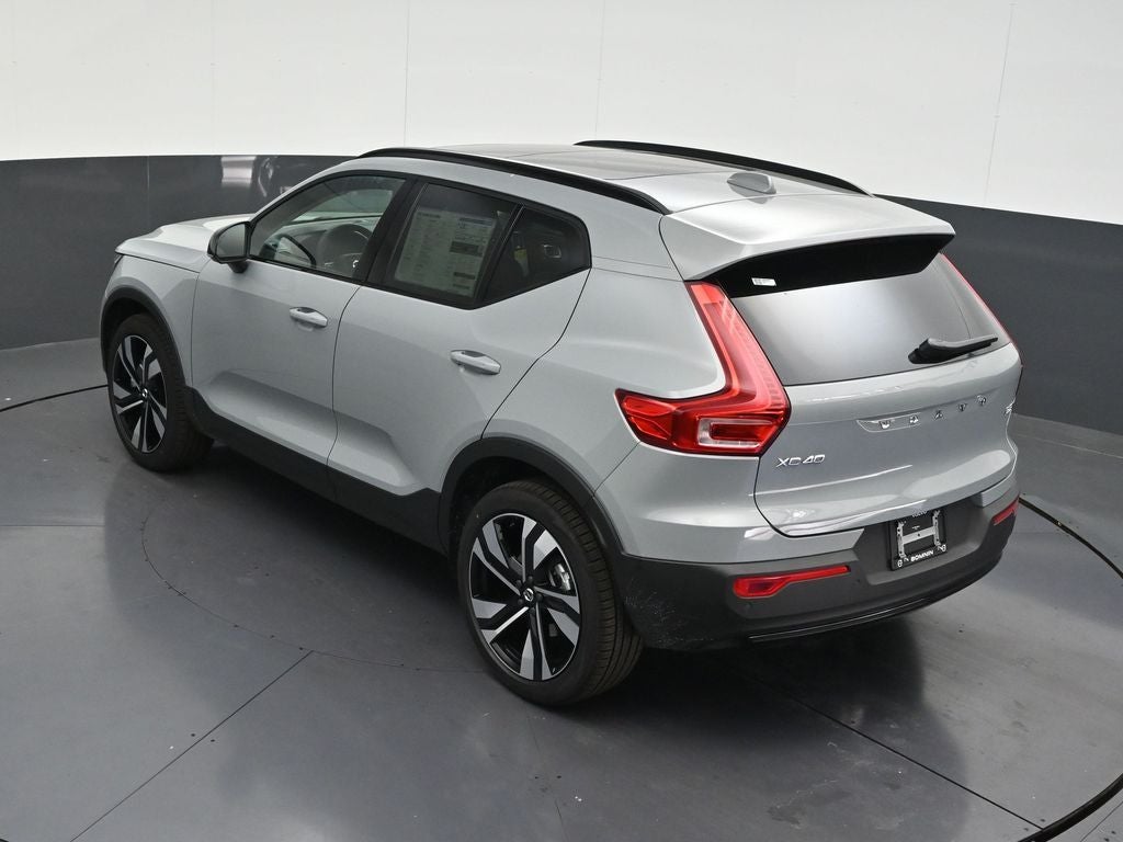 2026 Volvo XC40 B5 Ultra