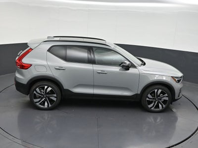 2026 Volvo XC40 B5 Ultra