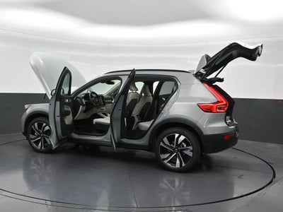 2026 Volvo XC40 B5 Ultra