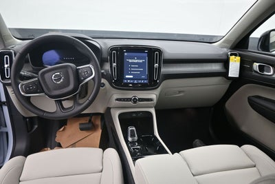 2026 Volvo XC40 B5 Ultra