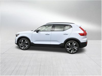 2026 Volvo XC40 B5 Ultra