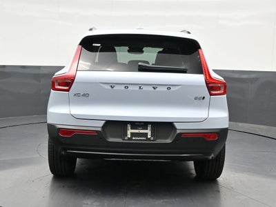 2026 Volvo XC40 B5 Ultra
