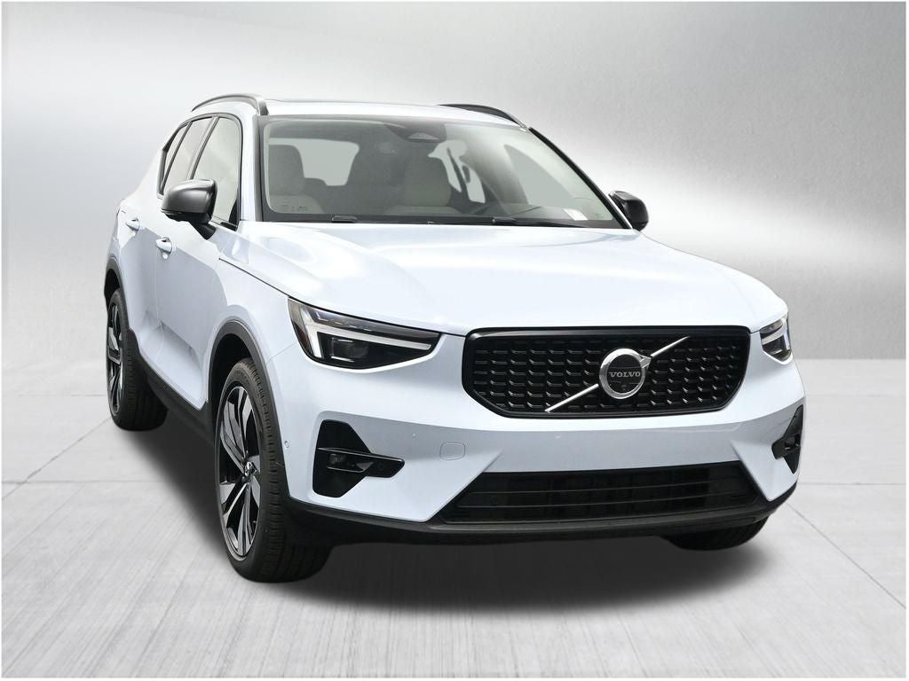 2026 Volvo XC40 B5 Ultra