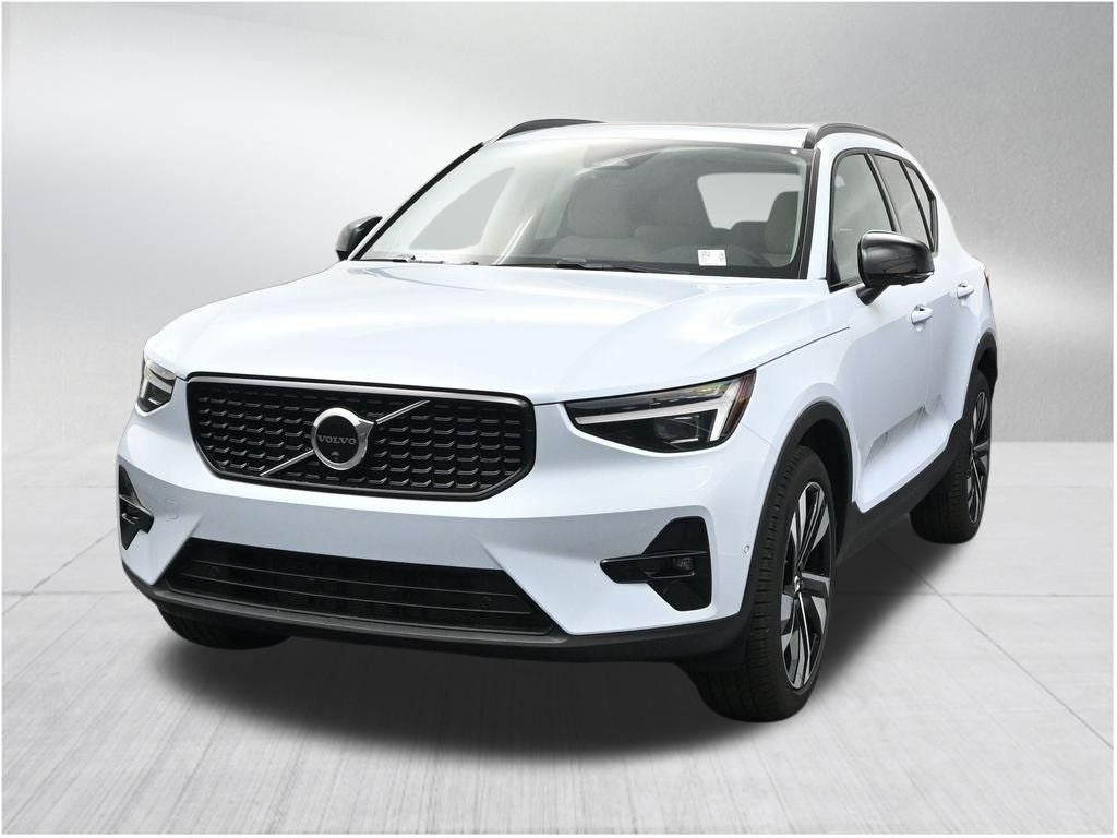 2026 Volvo XC40 B5 Ultra