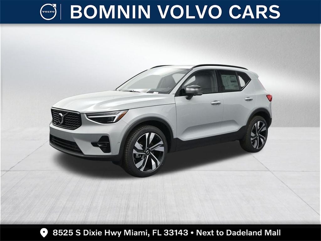 2026 Volvo XC40 B5 Ultra