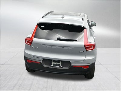 2026 Volvo XC40 B5 Ultra