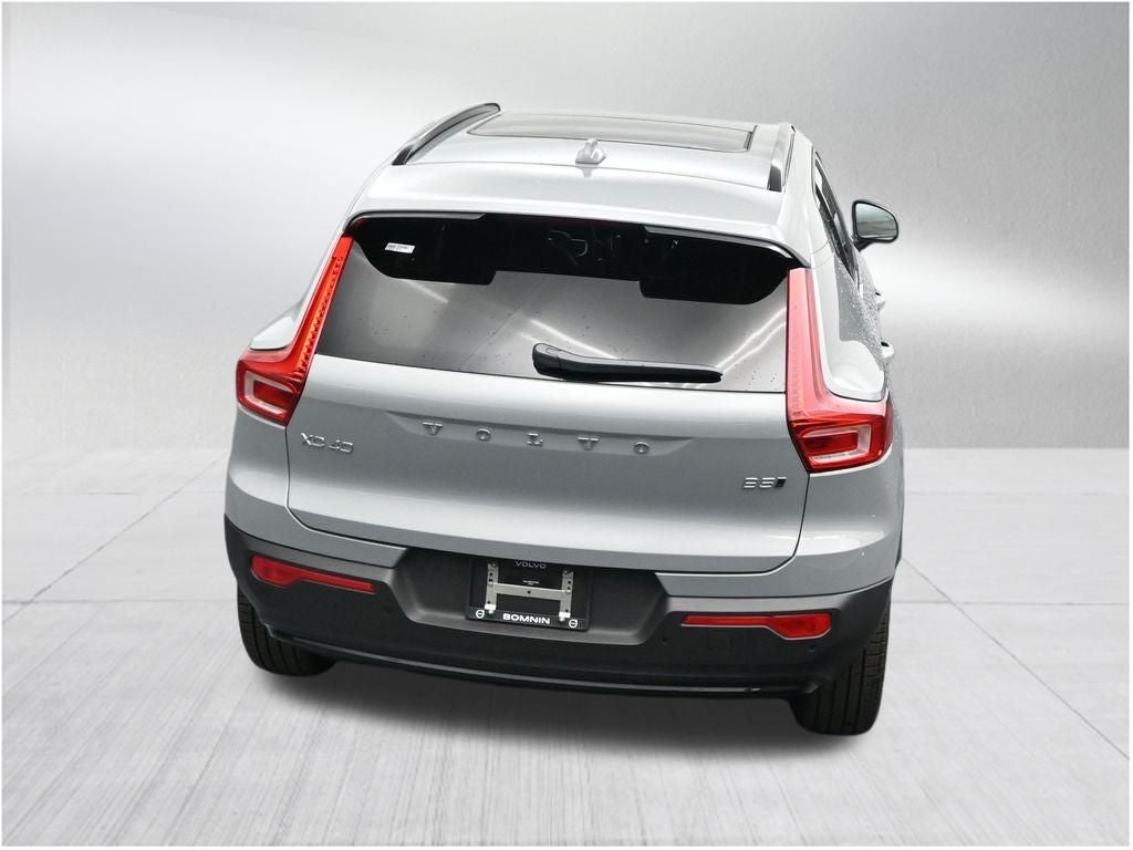 2026 Volvo XC40 B5 Ultra
