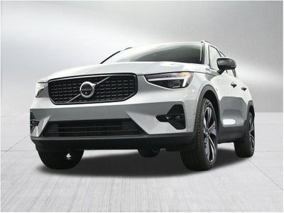 2026 Volvo XC40 B5 Ultra