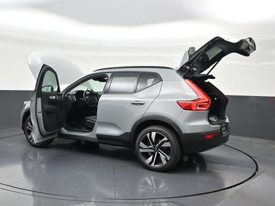 2026 Volvo XC40 B5 Ultra