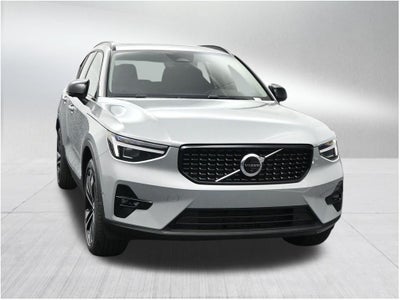 2026 Volvo XC40 B5 Ultra