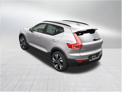 2026 Volvo XC40 B5 Ultra