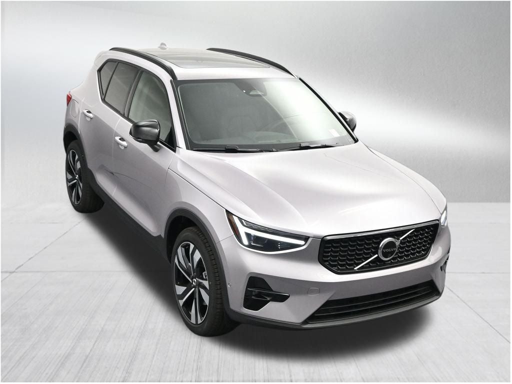 2026 Volvo XC40 B5 Ultra