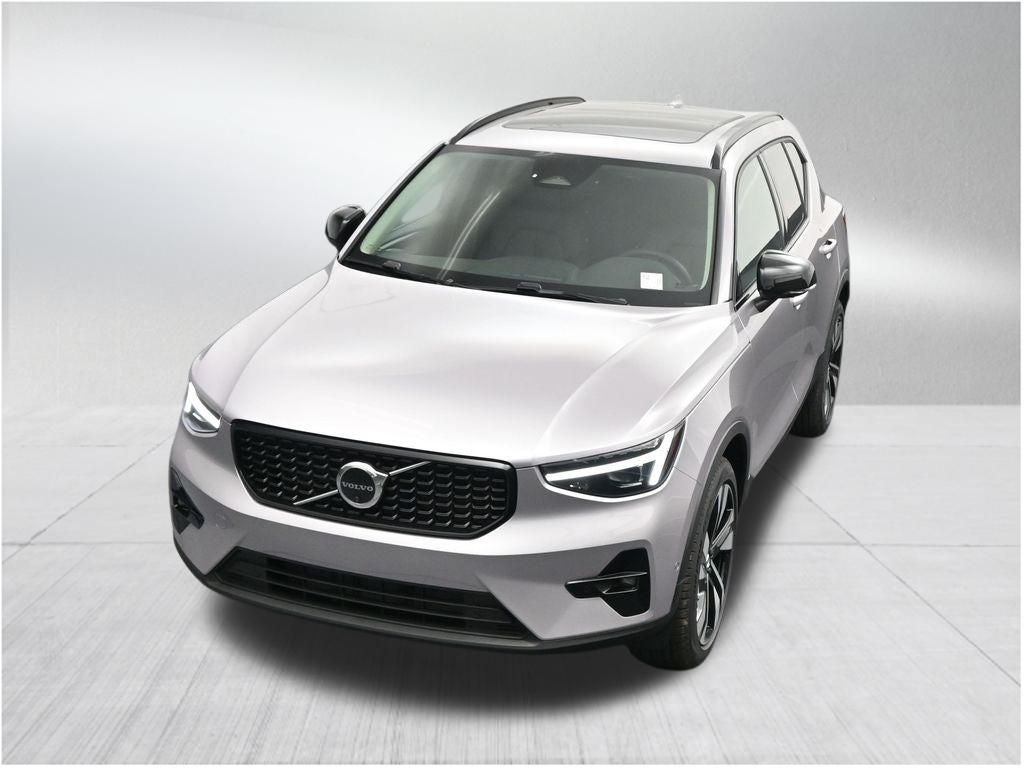 2026 Volvo XC40 B5 Ultra