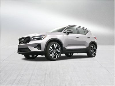 2026 Volvo XC40 B5 Ultra