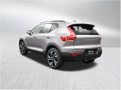 2026 Volvo XC40 B5 Ultra