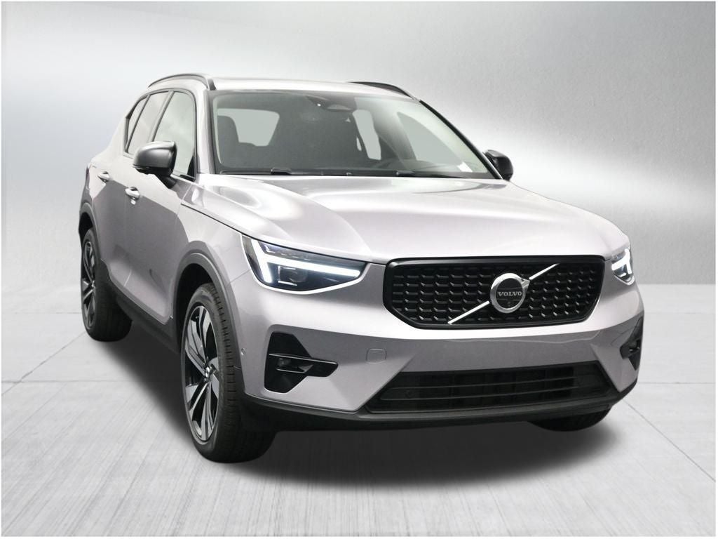 2026 Volvo XC40 B5 Ultra