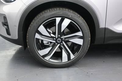 2026 Volvo XC40 B5 Ultra
