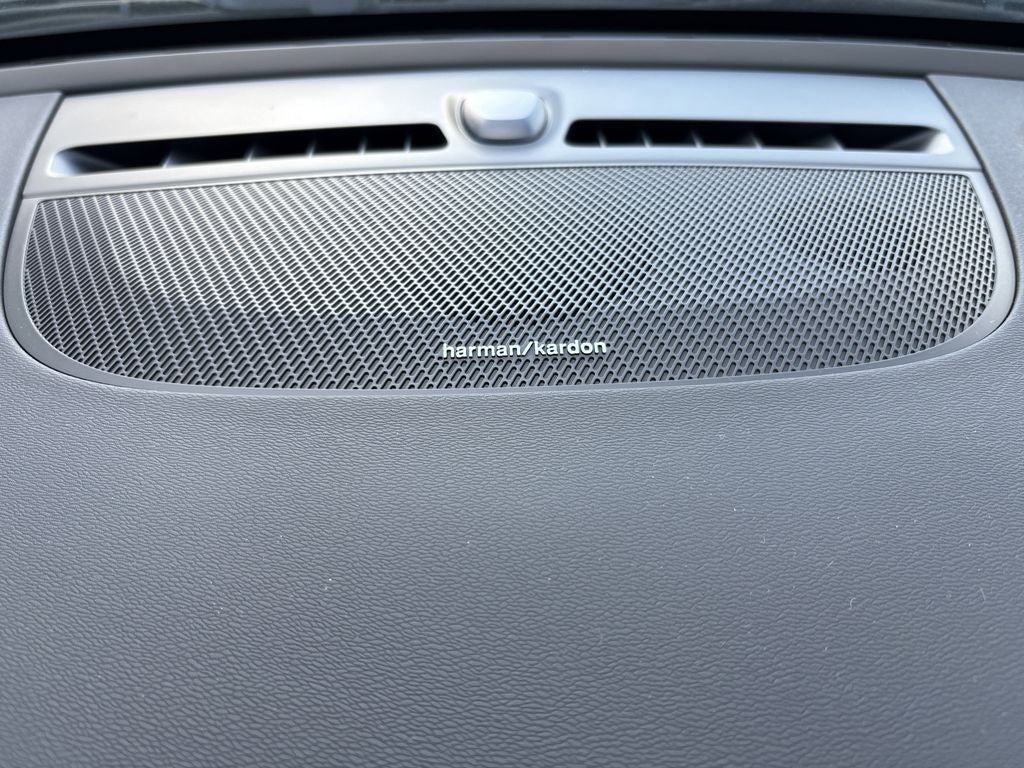 2026 Volvo XC40 B5 Ultra