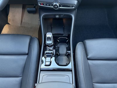 2026 Volvo XC40 B5 Ultra