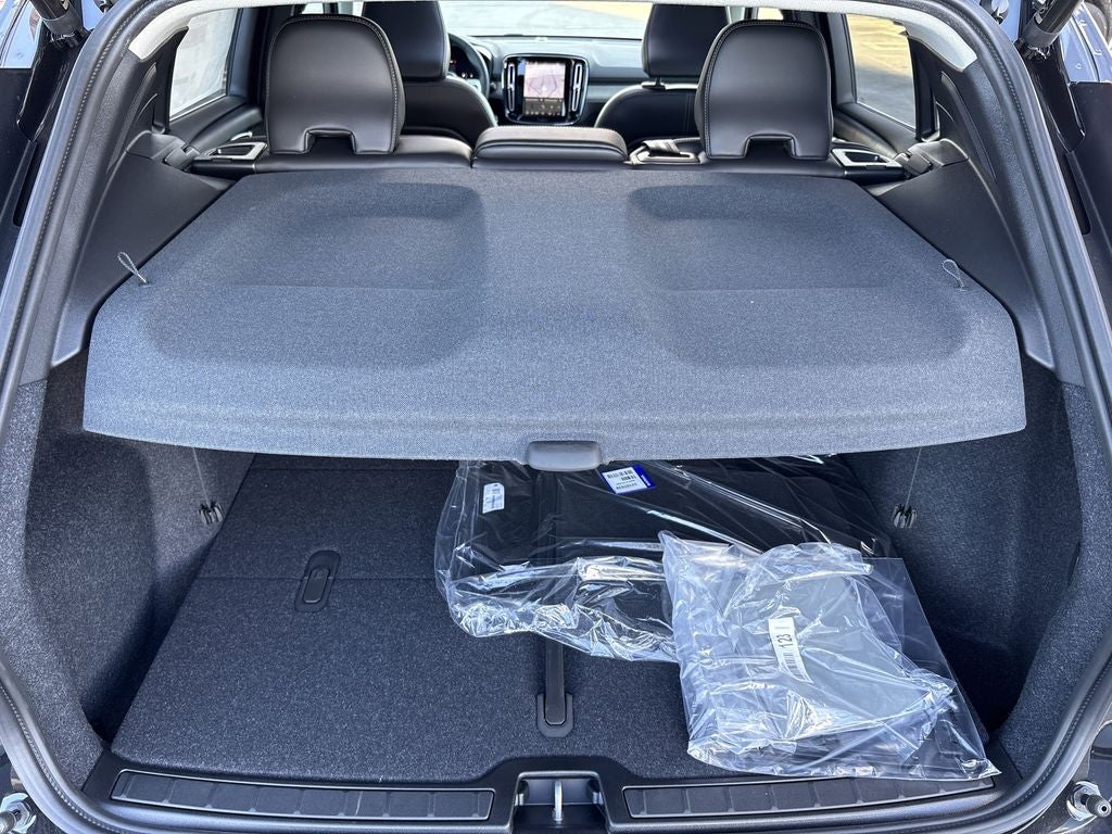 2026 Volvo XC40 B5 Ultra