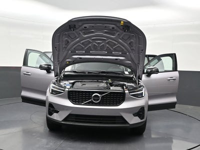 2026 Volvo XC40 B5 Ultra