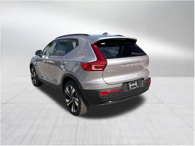 2026 Volvo XC40 B5 Ultra
