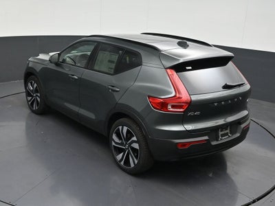 2026 Volvo XC40 B5 Ultra