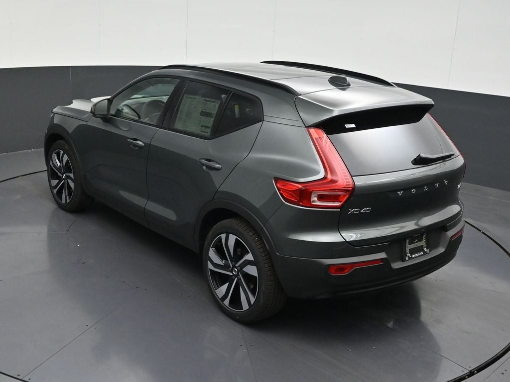 2026 Volvo XC40 B5 Ultra