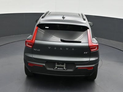 2026 Volvo XC40 B5 Ultra
